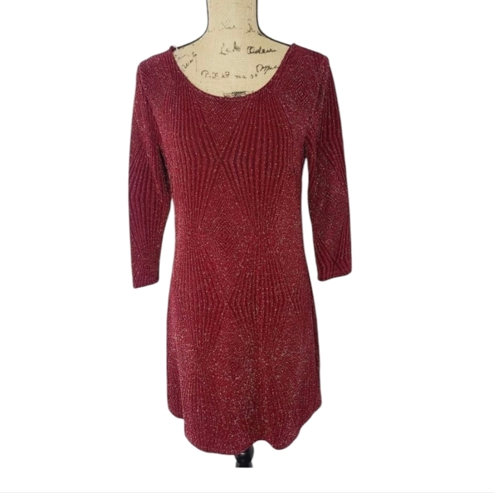 Burgundy Red Glitter Monochromatic Geometric Slinky Open Back Dress